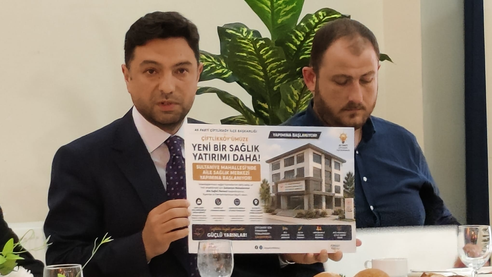 AK Parti’den Çiftlikköy Belediye Başkanı Adil Yele’ye Sert Eleştiriler: “Verilen Sözlerin Hiçbiri Yerine Getirilmedi” 4 AK Parti’den Çiftlikköy Belediye Başkanı Adil Yele’ye Sert Eleştiriler: “Verilen Sözlerin Hiçbiri Yerine Getirilmedi”