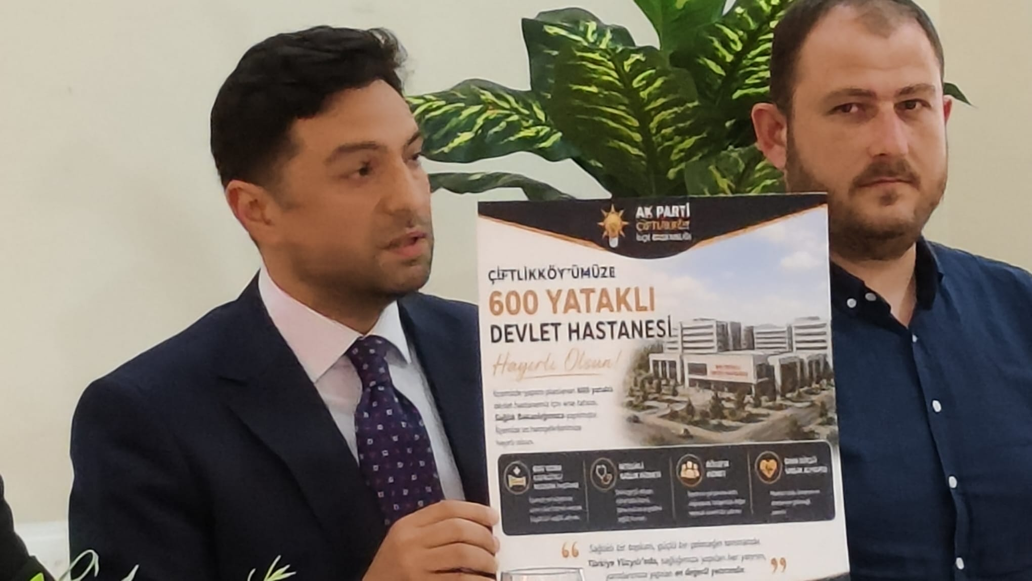 AK Parti’den Çiftlikköy Belediye Başkanı Adil Yele’ye Sert Eleştiriler: “Verilen Sözlerin Hiçbiri Yerine Getirilmedi” 8 AK Parti’den Çiftlikköy Belediye Başkanı Adil Yele’ye Sert Eleştiriler: “Verilen Sözlerin Hiçbiri Yerine Getirilmedi”
