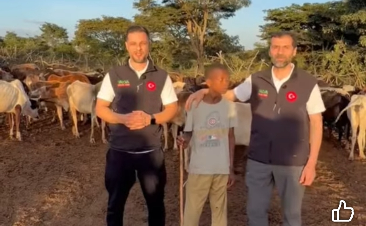 Yalova’dan Afrika ve Gazze’ye Uzanan Kurban Bereketi: Binlerce İhtiyaç Sahibine Bayram Sevinci 4 Yalova’dan Afrika ve Gazze’ye Uzanan Kurban Bereketi: Binlerce İhtiyaç Sahibine Bayram Sevinci