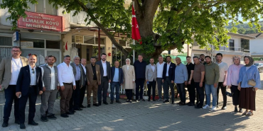 AK Parti Yalova Teşkilatından Bayramın Son Gününde Köy Çıkarması: Vatandaşların Talepleri Yerinde Dinlendi 1 AK Parti Yalova Teşkilatından Bayramın Son Gününde Köy Çıkarması: Vatandaşların Talepleri Yerinde Dinlendi