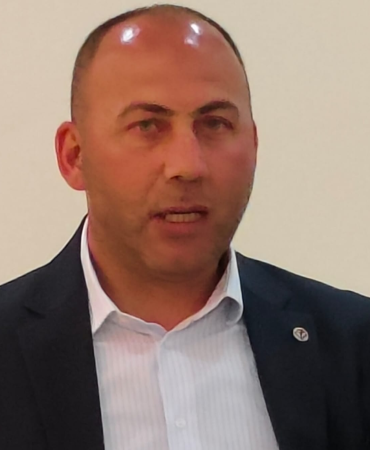 AK Parti Çınarcık İlçe Başkanı Mehmet Özalp’tan Başkan Avni Kurt’a Sert Eleştiriler: