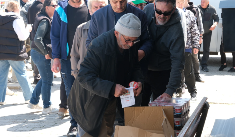 Çiftlikköy Belediyesi’nden Mayıs Ayında Yoğun Sosyal Destek: Binlerce Vatandaşa Ulaşıldı 6 Çiftlikköy Belediyesi’nden Mayıs Ayında Yoğun Sosyal Destek: Binlerce Vatandaşa Ulaşıldı