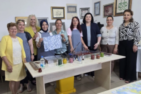 Yalova Kent Konseyi Kadın Meclisi’nden Ebru Sanatı Atölyesi: Sanat ve Dayanışma Bir Arada