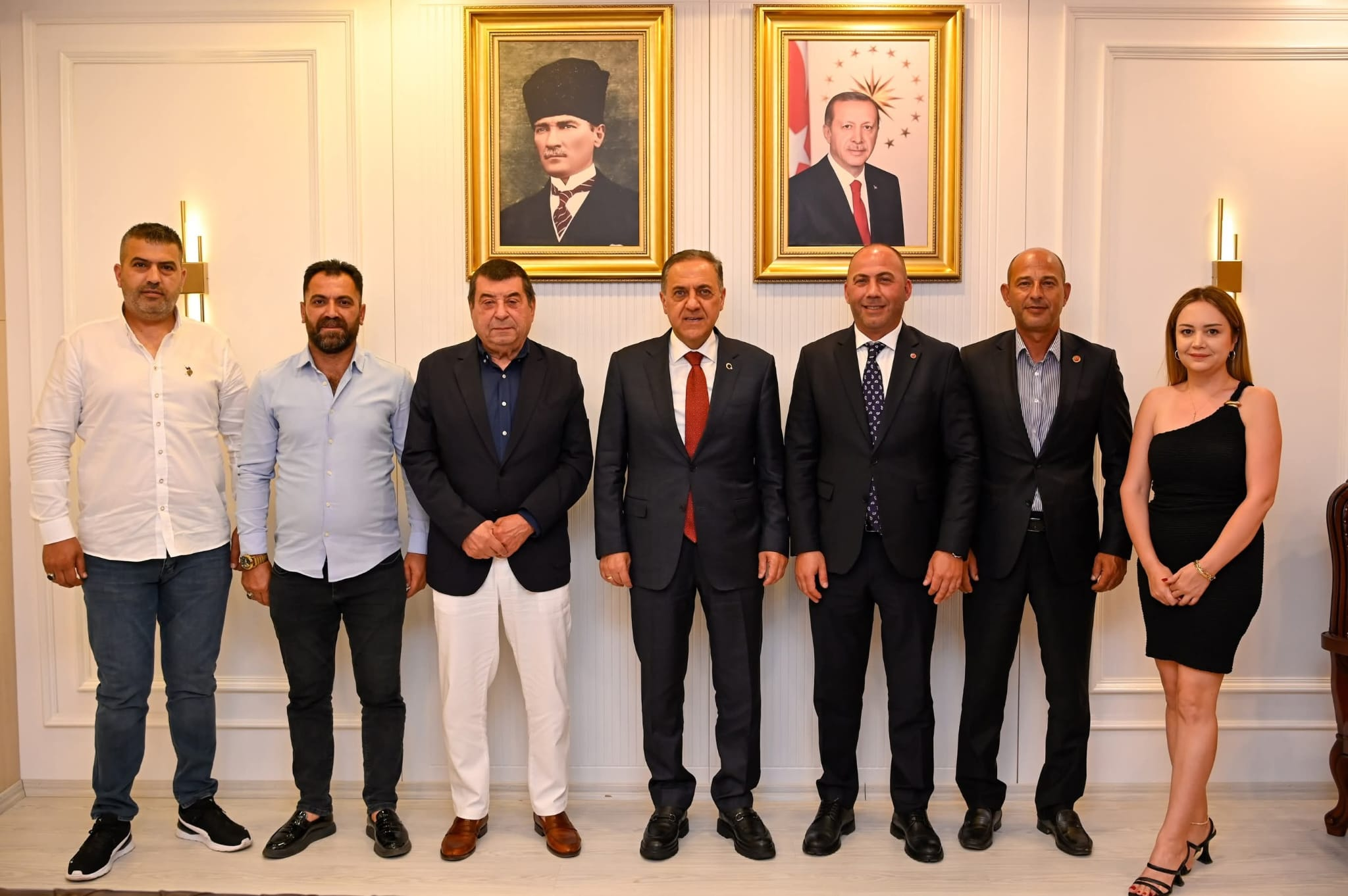 Yalova Valisi Dr. Ahmet Hamdi Usta’ya Yoğun Ziyaret Trafiği:
