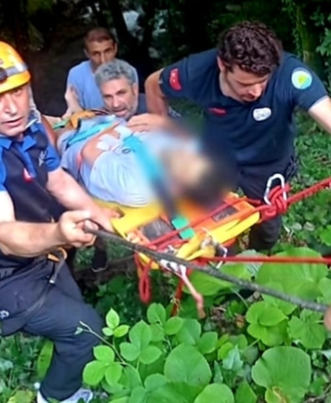 Termal’de Motosiklet Kazası: 30 Metrelik Vadiden Kurtarıldı 7 Termal’de Motosiklet Kazası: 30 Metrelik Vadiden Kurtarıldı