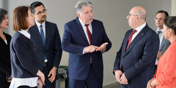 YÖK Yürütme Kurulu Üyesi Prof. Dr. Mahmut Ak’tan Yalova Üniversitesi’ne Ziyaret 27 YÖK Yürütme Kurulu Üyesi Prof. Dr. Mahmut Ak’tan Yalova Üniversitesi’ne Ziyaret