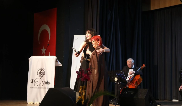Hoş Sada Korosu’ndan Yalova’da Unutulmaz Yaz Konseri: Türk Sanat Müziği Rüzgârı Esti 1 Hoş Sada Korosu’ndan Yalova’da Unutulmaz Yaz Konseri: Türk Sanat Müziği Rüzgârı Esti