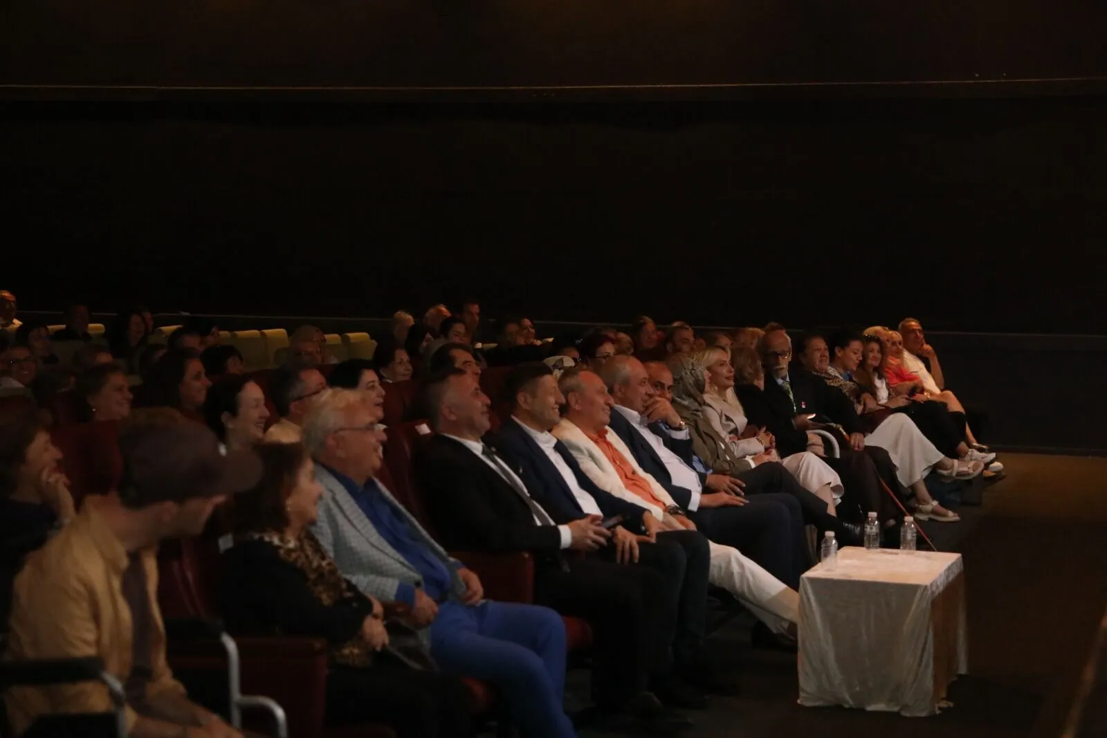 Hoş Sada Korosu’ndan Yalova’da Unutulmaz Yaz Konseri: Türk Sanat Müziği Rüzgârı Esti 6 Hoş Sada Korosu’ndan Yalova’da Unutulmaz Yaz Konseri: Türk Sanat Müziği Rüzgârı Esti