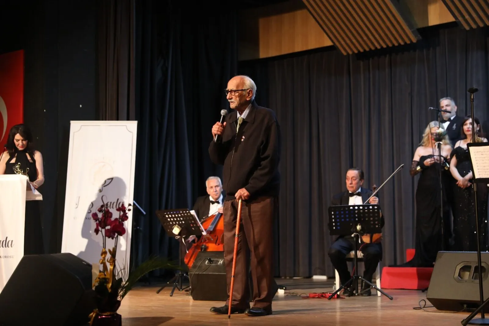 Hoş Sada Korosu’ndan Yalova’da Unutulmaz Yaz Konseri: Türk Sanat Müziği Rüzgârı Esti 9 Hoş Sada Korosu’ndan Yalova’da Unutulmaz Yaz Konseri: Türk Sanat Müziği Rüzgârı Esti