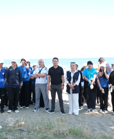 Çiftlikköylüler Marmara Denizi İçin Seferber Oldu: Sahillerde Temizlik, Çevre İçin Farkındalık Mesajı 8 Çiftlikköylüler Marmara Denizi İçin Seferber Oldu: Sahillerde Temizlik, Çevre İçin Farkındalık Mesajı