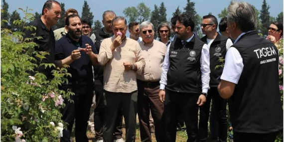 MHP Yalova İl Başkanı Ahmet İhsan Güldoğan, Milli Gül Çiçek Koleksiyonu Tanıtım Programına Katıldı 22 MHP Yalova İl Başkanı Ahmet İhsan Güldoğan, Milli Gül Çiçek Koleksiyonu Tanıtım Programına Katıldı