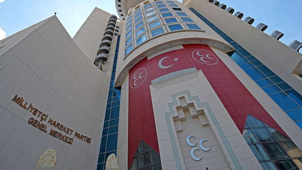 MHP'DE DİKKAT ÇEKEN KARAR: KIRIKKALE, ZONGULDAK VE KOCAELİ İL TEŞKİLATLARI FESHEDİLDİ 8 MHP'DE DİKKAT ÇEKEN KARAR: KIRIKKALE, ZONGULDAK VE KOCAELİ İL TEŞKİLATLARI FESHEDİLDİ