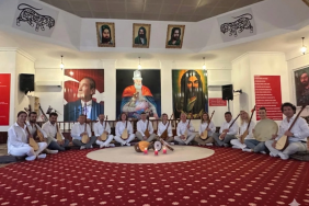 Çiftlikköy’de Anadolu’nun Kadim Ezgileri Yankılanacak: Tenburnâme Konseri 13 Haziran’da Sanatseverlerle Buluşuyor 39 Çiftlikköy’de Anadolu’nun Kadim Ezgileri Yankılanacak: Tenburnâme Konseri 13 Haziran’da Sanatseverlerle Buluşuyor