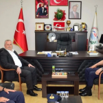 Jandarma Komutanlarından Başkan Arslan’a Nezaket Ziyareti 22 Jandarma Komutanlarından Başkan Arslan’a Nezaket Ziyareti