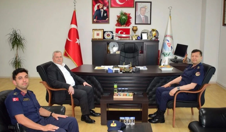 Jandarma Komutanlarından Başkan Arslan’a Nezaket Ziyareti 1 Jandarma Komutanlarından Başkan Arslan’a Nezaket Ziyareti