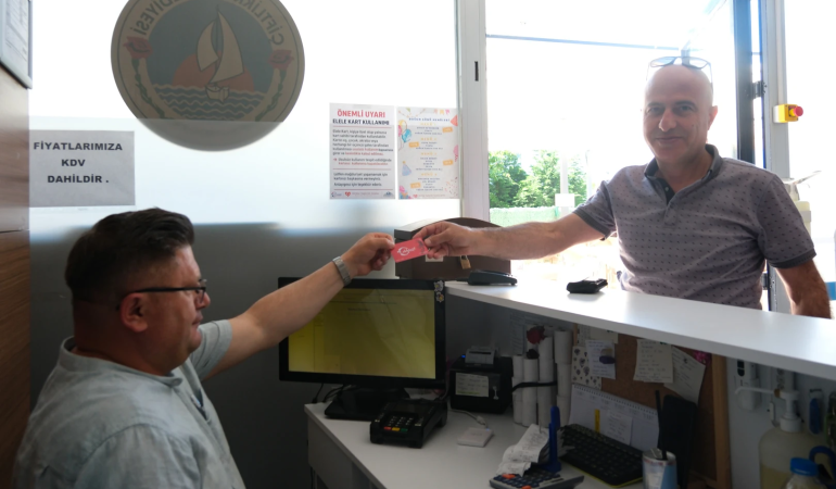 Çiftlikköy’de Elele Kart Kullanıcı Sayısı 2 Bin 253’e Ulaştı: Emekliler İlk Sırada