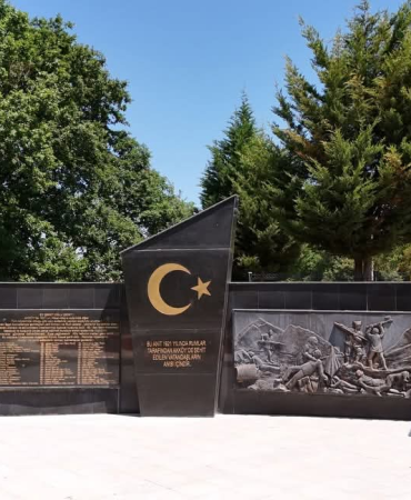 Akköy Şehitleri 105. Yılında Dualarla Anılacak: Şehitlikte Kapsamlı Hazırlıklar Tamamlandı