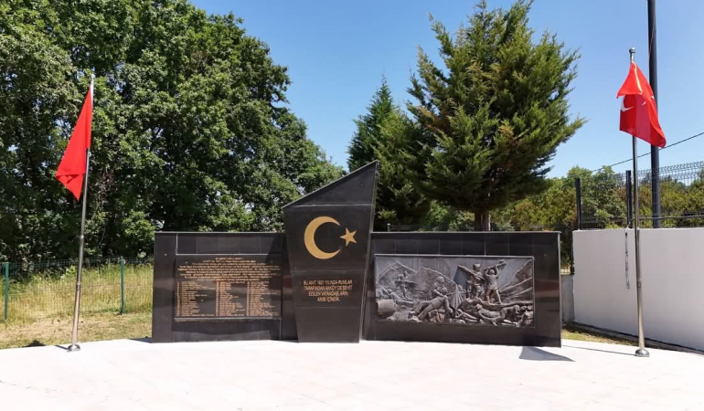 Akköy Şehitleri 105. Yılında Dualarla Anılacak: Şehitlikte Kapsamlı Hazırlıklar Tamamlandı 1 Akköy Şehitleri 105. Yılında Dualarla Anılacak: Şehitlikte Kapsamlı Hazırlıklar Tamamlandı