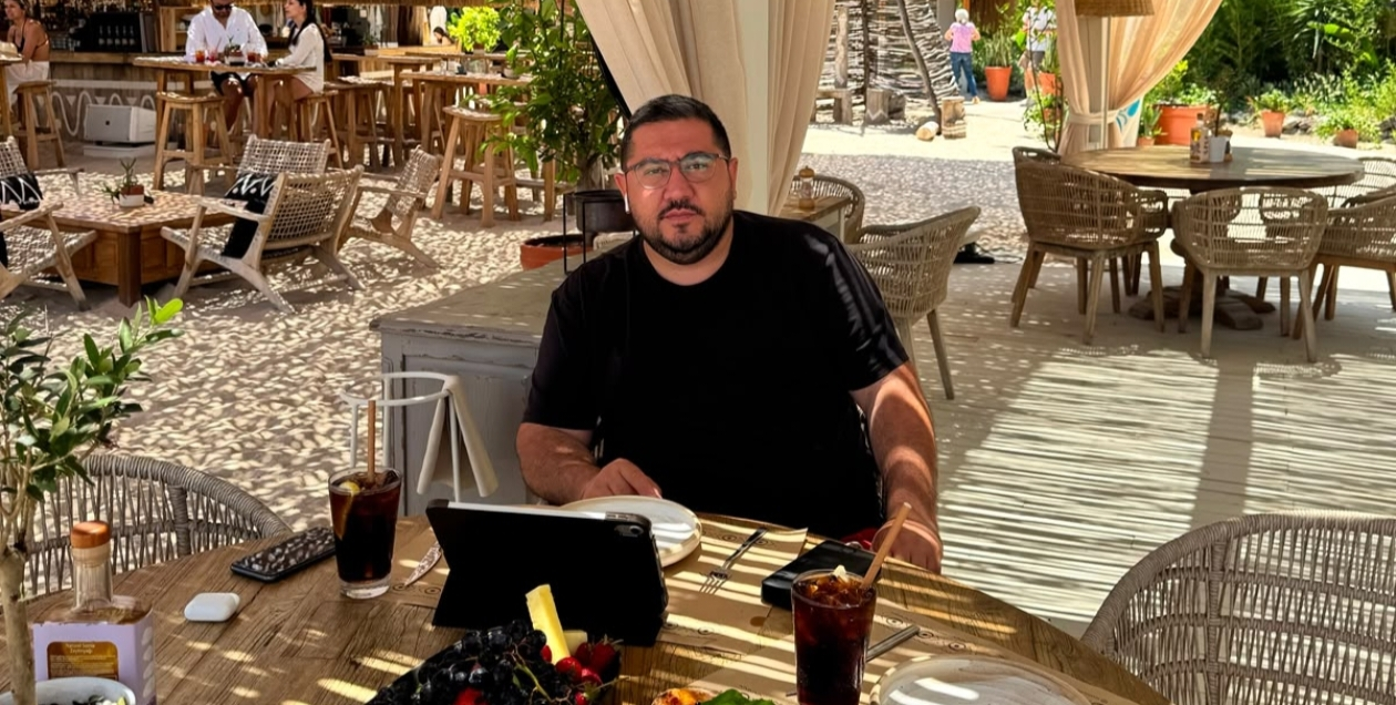 Silber Group Yönetim Kurulu Başkanı Yılmaz Silber’den ATSO Seçimlerinde Berkay Bahar’a Destek Mesajı 5 Silber Group Yönetim Kurulu Başkanı Yılmaz Silber’den ATSO Seçimlerinde Berkay Bahar’a Destek Mesajı