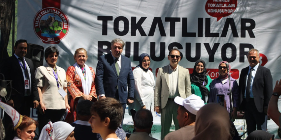 TOKATLILAR YALOVA’DA TEK YÜREK OLDU: BİRLİK, BERABERLİK VE DAYANIŞMA ŞÖLENİNE YOĞUN İLGİ 13 TOKATLILAR YALOVA’DA TEK YÜREK OLDU: BİRLİK, BERABERLİK VE DAYANIŞMA ŞÖLENİNE YOĞUN İLGİ