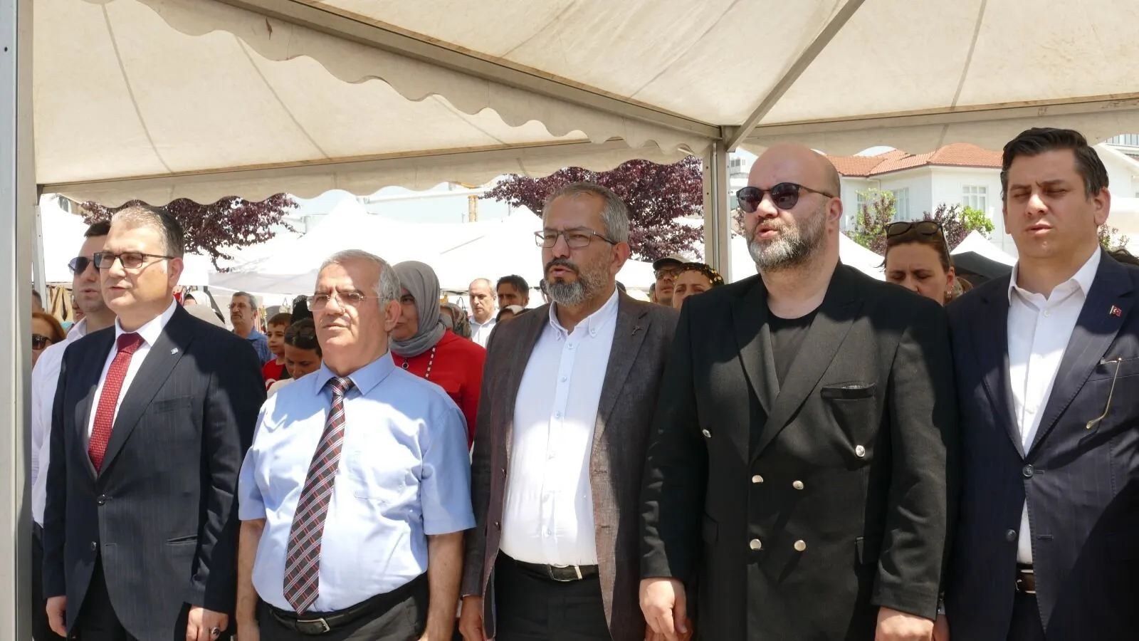 2. Uluslararası Yalova İpekyolu Festivali Büyük İlgi Gördü: Binlerce Kişi Kültür ve Sanatla Buluştu 7 2. Uluslararası Yalova İpekyolu Festivali Büyük İlgi Gördü: Binlerce Kişi Kültür ve Sanatla Buluştu