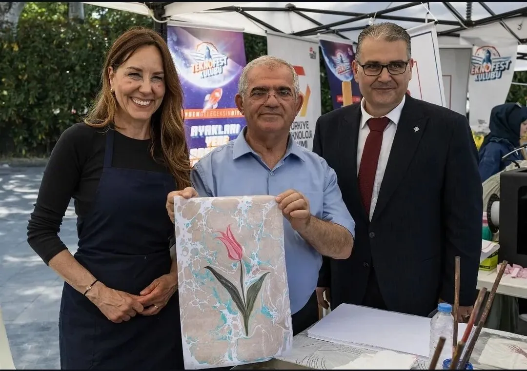 2. Uluslararası Yalova İpekyolu Festivali Büyük İlgi Gördü: Binlerce Kişi Kültür ve Sanatla Buluştu 18 2. Uluslararası Yalova İpekyolu Festivali Büyük İlgi Gördü: Binlerce Kişi Kültür ve Sanatla Buluştu
