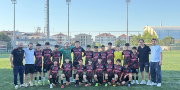 ÇİFTLİKKÖY U13’LERİ FİNAL İÇİN RAKİBİNİ BEKLİYOR 3 ÇİFTLİKKÖY U13’LERİ FİNAL İÇİN RAKİBİNİ BEKLİYOR