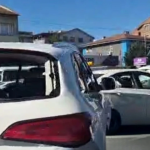 Yalova-İzmit Karayolu’nda Zincirleme Kaza: Çöp Kamyonu ile 2 Otomobil Çarpıştı, 2 Kişi Yaralandı 26 Yalova-İzmit Karayolu’nda Zincirleme Kaza: Çöp Kamyonu ile 2 Otomobil Çarpıştı, 2 Kişi Yaralandı