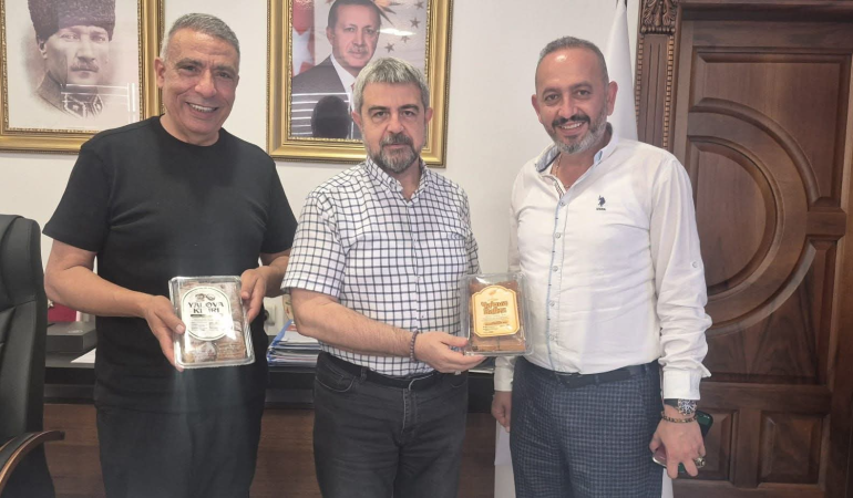 Yalova Sütlüsü’nden İl Sağlık Müdürü Kaşıkcı’ya Ziyaret: Katkısız ve Doğal Ürünler Tanıtıldı 1 Yalova Sütlüsü’nden İl Sağlık Müdürü Kaşıkcı’ya Ziyaret: Katkısız ve Doğal Ürünler Tanıtıldı