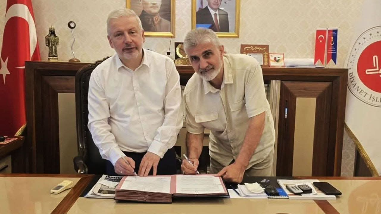Yalova’da Cami Yapımı İçin Protokol İmzalandı: Müftülükten Eğitim ve Afet Farkındalığı Hamleleri 8 Yalova’da Cami Yapımı İçin Protokol İmzalandı: Müftülükten Eğitim ve Afet Farkındalığı Hamleleri