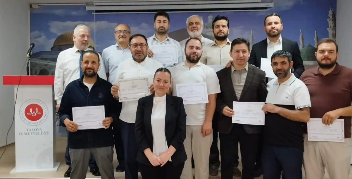Yalova’da Cami Yapımı İçin Protokol İmzalandı: Müftülükten Eğitim ve Afet Farkındalığı Hamleleri 5 Yalova’da Cami Yapımı İçin Protokol İmzalandı: Müftülükten Eğitim ve Afet Farkındalığı Hamleleri