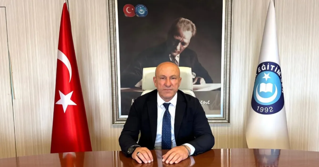 TÜRKİYE KAMU-SEN’E BAĞLI SENDİKALAR 34. YAŞINI KUTLUYOR: “TÜRK MEMURUNUN GÜVENCESİ OLMAYA DEVAM EDECEĞİZ”