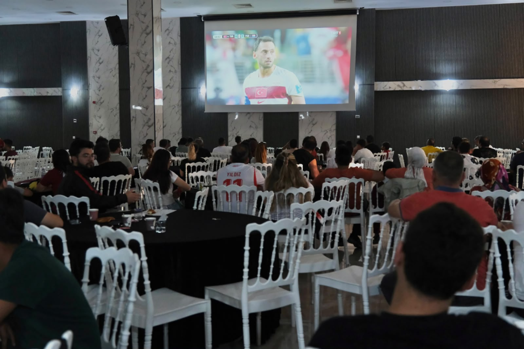 Çiftlikköy, Paraguay Maçı Heyecanını Birlikte Yaşadı