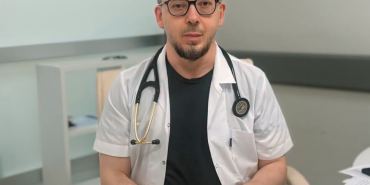 Yalova Eğitim ve Araştırma Hastanesi’ne Yeni Uzman Hekim: Doç. Dr. Hasan Ölmez Göreve Başladı 94 Yalova Eğitim ve Araştırma Hastanesi’ne Yeni Uzman Hekim: Doç. Dr. Hasan Ölmez Göreve Başladı
