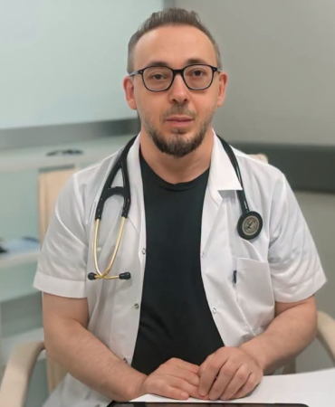 Yalova Eğitim ve Araştırma Hastanesi’ne Yeni Uzman Hekim: Doç. Dr. Hasan Ölmez Göreve Başladı 2 Yalova Eğitim ve Araştırma Hastanesi’ne Yeni Uzman Hekim: Doç. Dr. Hasan Ölmez Göreve Başladı