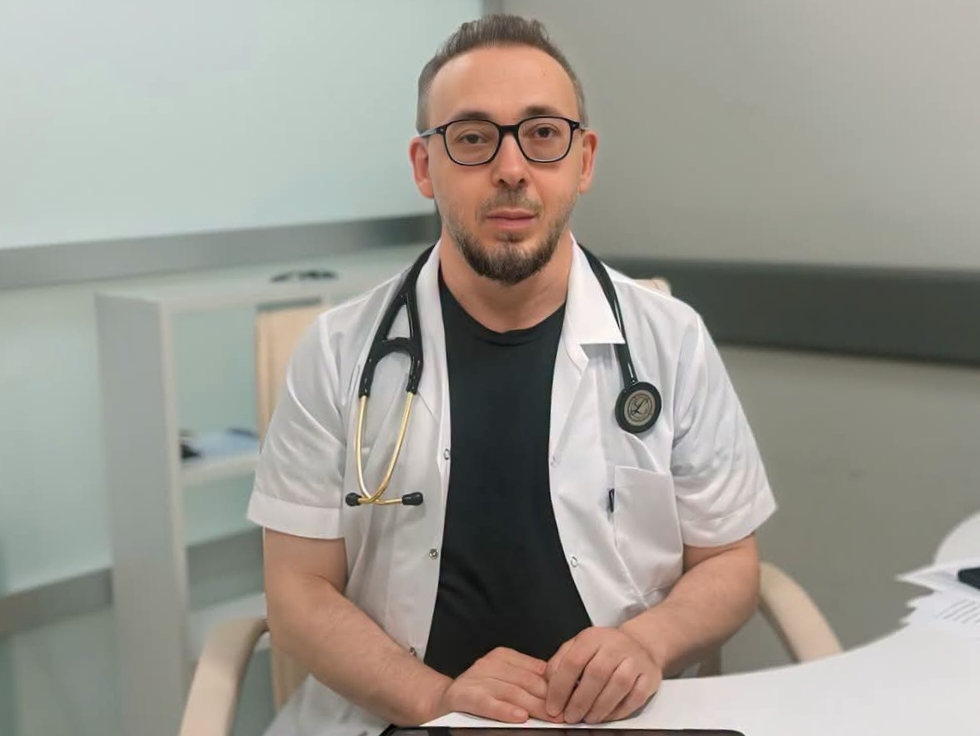 Yalova Eğitim ve Araştırma Hastanesi’ne Yeni Uzman Hekim: Doç. Dr. Hasan Ölmez Göreve Başladı 9 Yalova Eğitim ve Araştırma Hastanesi’ne Yeni Uzman Hekim: Doç. Dr. Hasan Ölmez Göreve Başladı