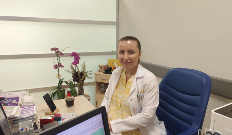 Yalova Eğitim ve Araştırma Hastanesi’nde Hastaların Güvenle Tercih Ettiği İsim: Uzman Doktor Selin Çakmak 1 Yalova Eğitim ve Araştırma Hastanesi’nde Hastaların Güvenle Tercih Ettiği İsim: Uzman Doktor Selin Çakmak