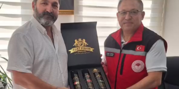 Yalova’nın Sirke Ustası Fuat Pınar’dan Tarım Müdürlüğüne Ziyaret: “Dünyanın En İyi Sirkelerini Üretiyorum” 81 Yalova’nın Sirke Ustası Fuat Pınar’dan Tarım Müdürlüğüne Ziyaret: “Dünyanın En İyi Sirkelerini Üretiyorum”