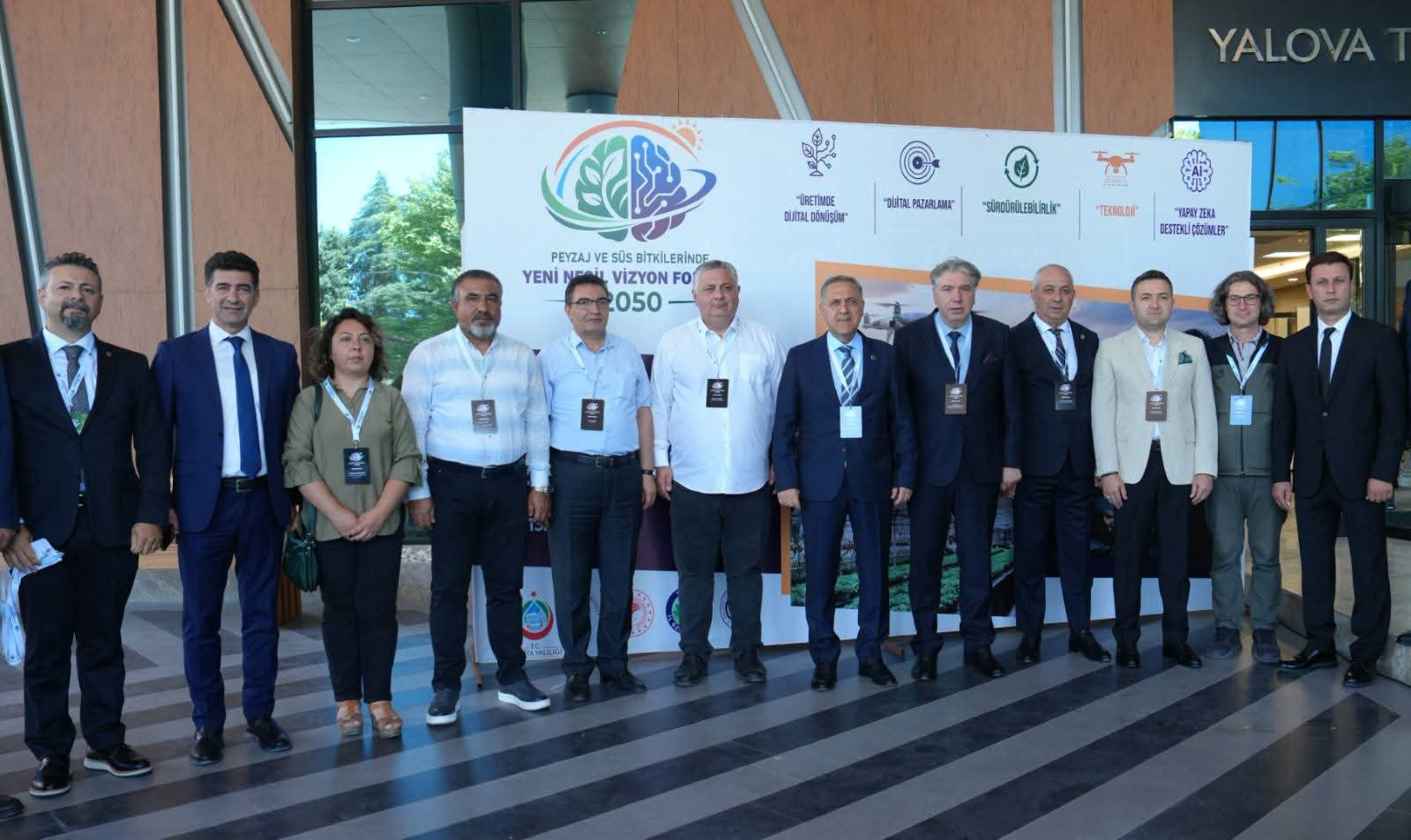 Yalova Üniversitesi’nden Geleceğe Yatırım: Kitap Kampanyası ve Peyzaj Forumu 2050 Büyük İlgi Gördü 8 Yalova Üniversitesi’nden Geleceğe Yatırım: Kitap Kampanyası ve Peyzaj Forumu 2050 Büyük İlgi Gördü