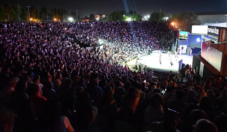 TUFAG Özel Gece İçin Geri Sayım Başladı: 500 Dansçı, 13 Ekip Aynı Sahnede Buluşacak