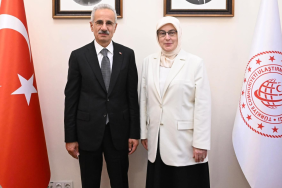 AK Parti Yalova Milletvekili Meliha Akyol, Ulaştırma Bakanı Abdulkadir Uraloğlu ile Yalova'daki Dev Yatırımları Değerlendirdi