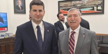 MHP Yalova İl Başkanı Ahmet İhsan Güldoğan’dan MHP Genel Merkezi’ne Ziyaret: Ülkü Ocakları Genel Başkanı Ahmet Yıldırım Yalova’ya Davet Edildi