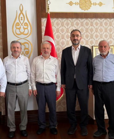 Yalova İl Müftüsü İlyas Yılmaztürk'ten Bursa İl Müftüsü Yavuz Selim Karabayır'a Hac Dönüşü Hayırlı Olsun Ziyareti