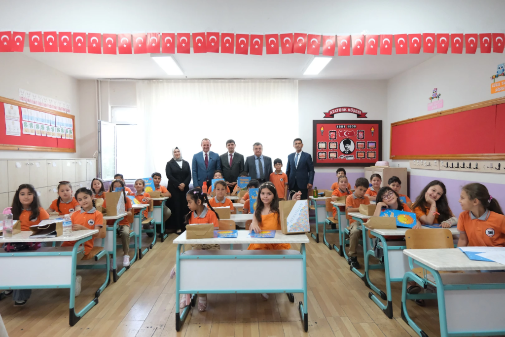 Çiftlikköy’de 9 Bin 589 Öğrenci Karne Heyecanı Yaşadı: Yaz Tatili Resmen Başladı