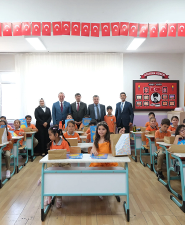 Çiftlikköy’de 9 Bin 589 Öğrenci Karne Heyecanı Yaşadı: Yaz Tatili Resmen Başladı 9 Çiftlikköy’de 9 Bin 589 Öğrenci Karne Heyecanı Yaşadı: Yaz Tatili Resmen Başladı