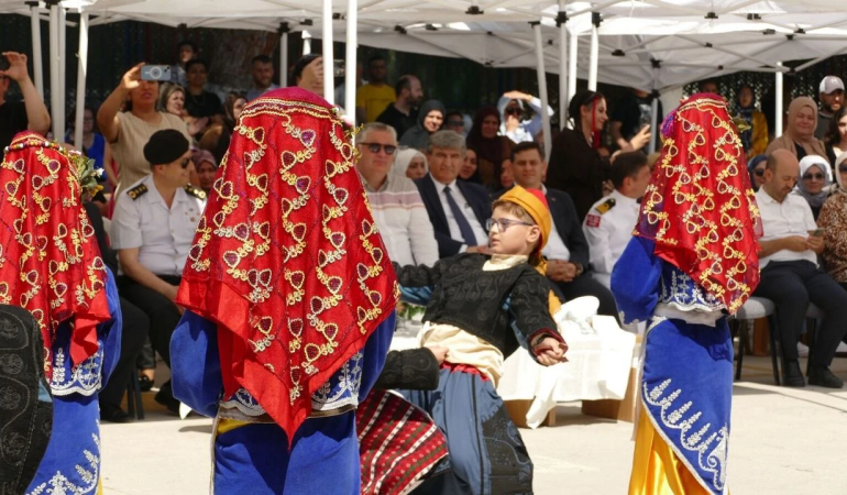 Yalova’da Karne Heyecanı Yaşandı: 2025-2026 Eğitim Öğretim Yılı Sona Erdi