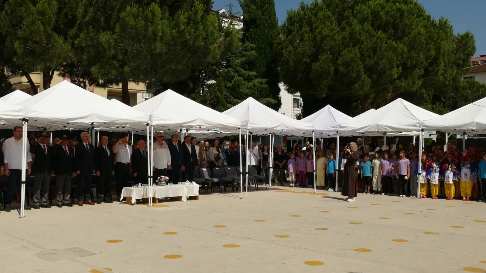 Yalova’da Karne Heyecanı Yaşandı: 2025-2026 Eğitim Öğretim Yılı Sona Erdi