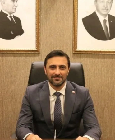 AK Parti Yalova Merkez İlçe Başkanı Hüseyin Özyılmaz’dan CHP Lideri Özgür Özel’e Sert Tepki