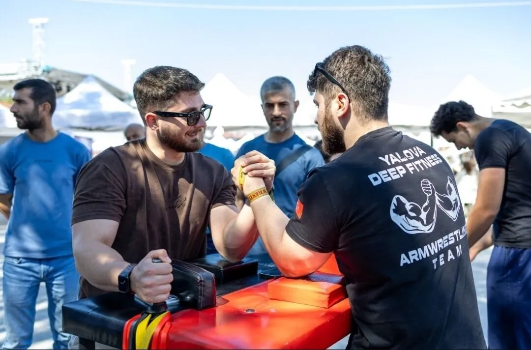 2. Uluslararası Yalova İpekyolu Festivali Büyük İlgi Gördü: Binlerce Kişi Kültür ve Sanatla Buluştu 6 2. Uluslararası Yalova İpekyolu Festivali Büyük İlgi Gördü: Binlerce Kişi Kültür ve Sanatla Buluştu