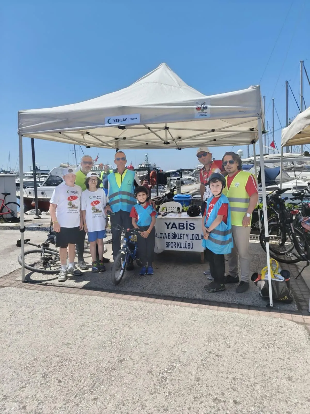 Yalova'da Yeşilay Bisiklet Turuna Rekor Katılım: Yaklaşık 1000 Kişi Pedal Çevirdi 7 Yalova'da Yeşilay Bisiklet Turuna Rekor Katılım: Yaklaşık 1000 Kişi Pedal Çevirdi